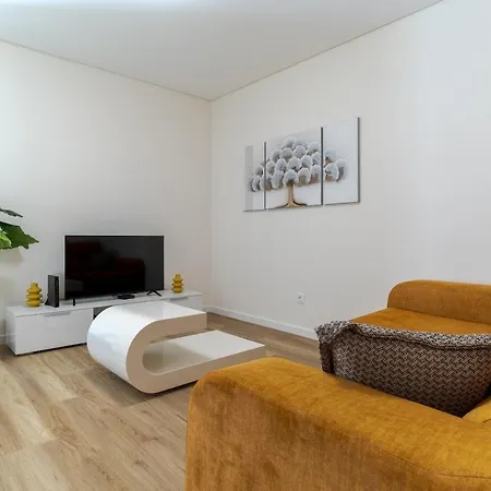 Carmo Palace I With Ac & Parking Apartment